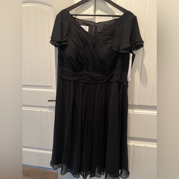 NEW 🖤Black Azazie Dress - zippered back. Plus sized - Picture 7 of 12